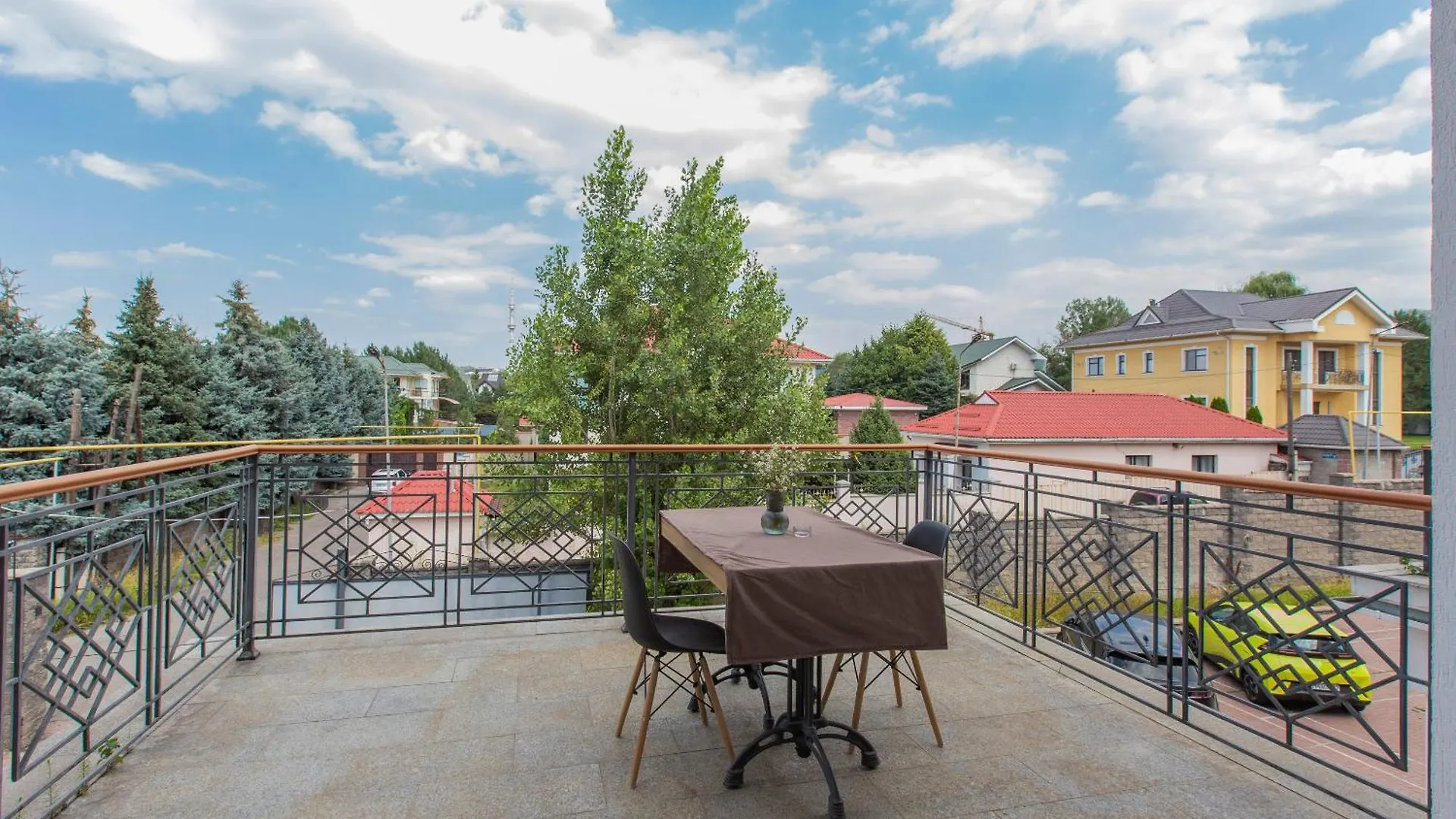 Five Villas Hotel Алматы