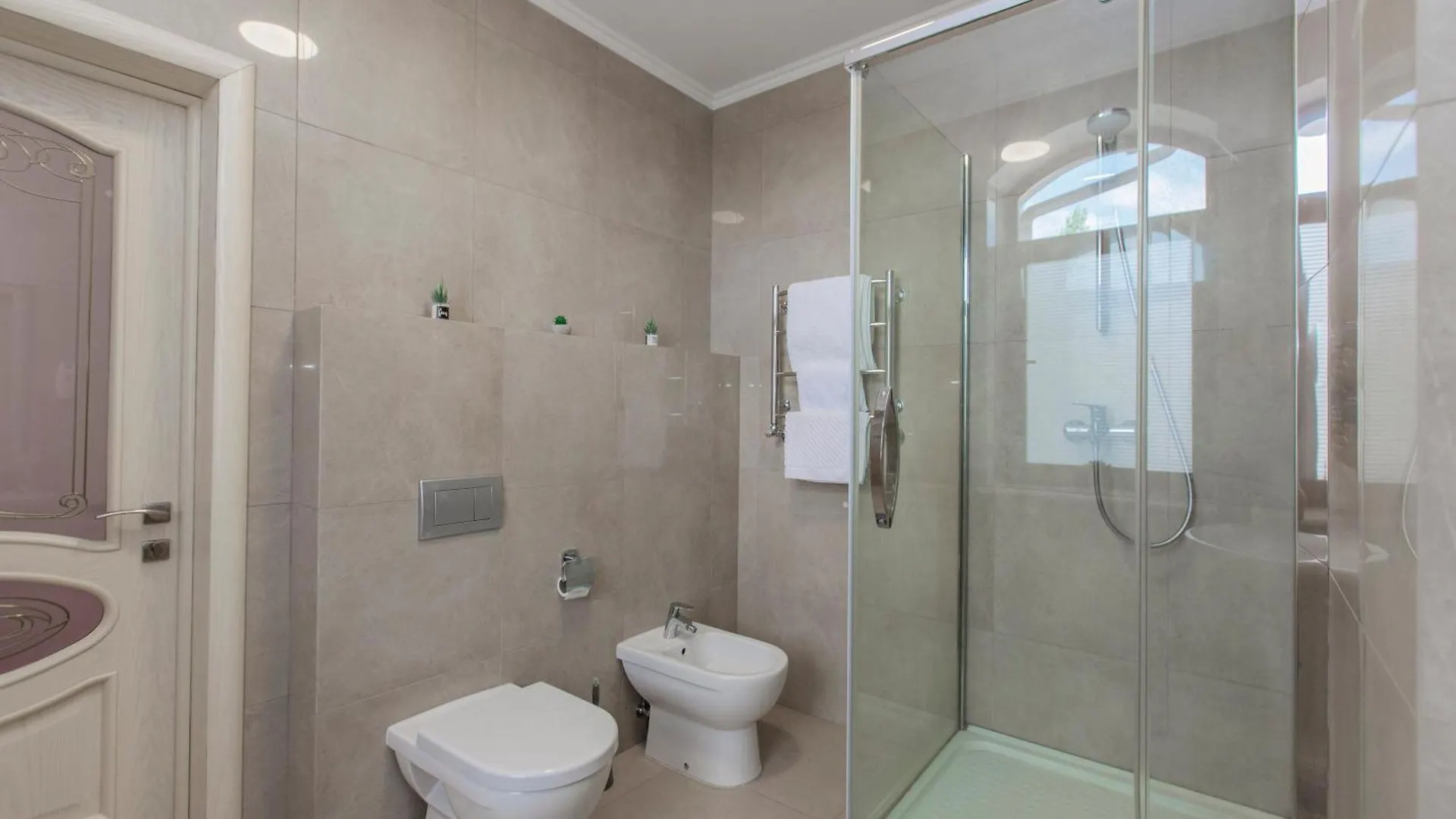 Five Villas Hotel Almaty