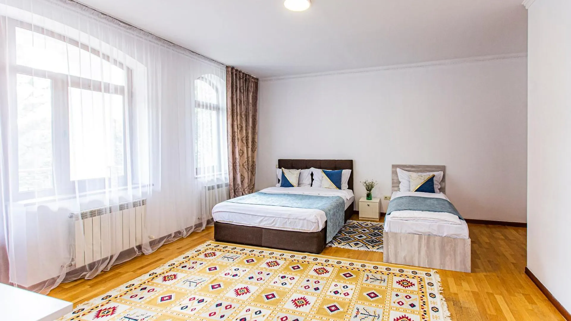 Five Villas Hotel Almaty
